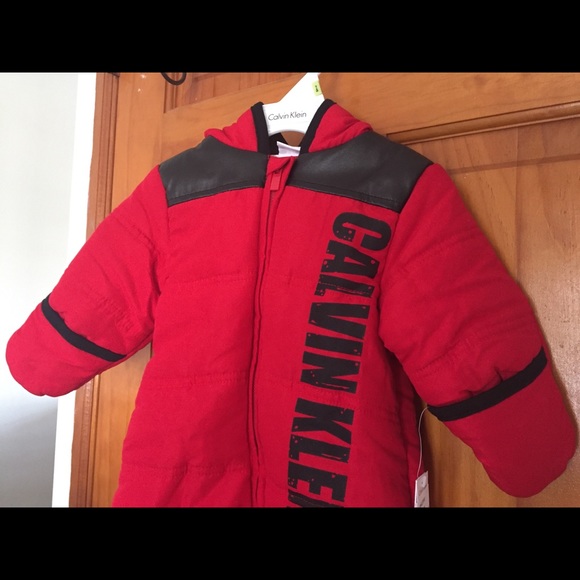 Calvin Klein Red quilted baby Pram NWT - Picture 2 of 5